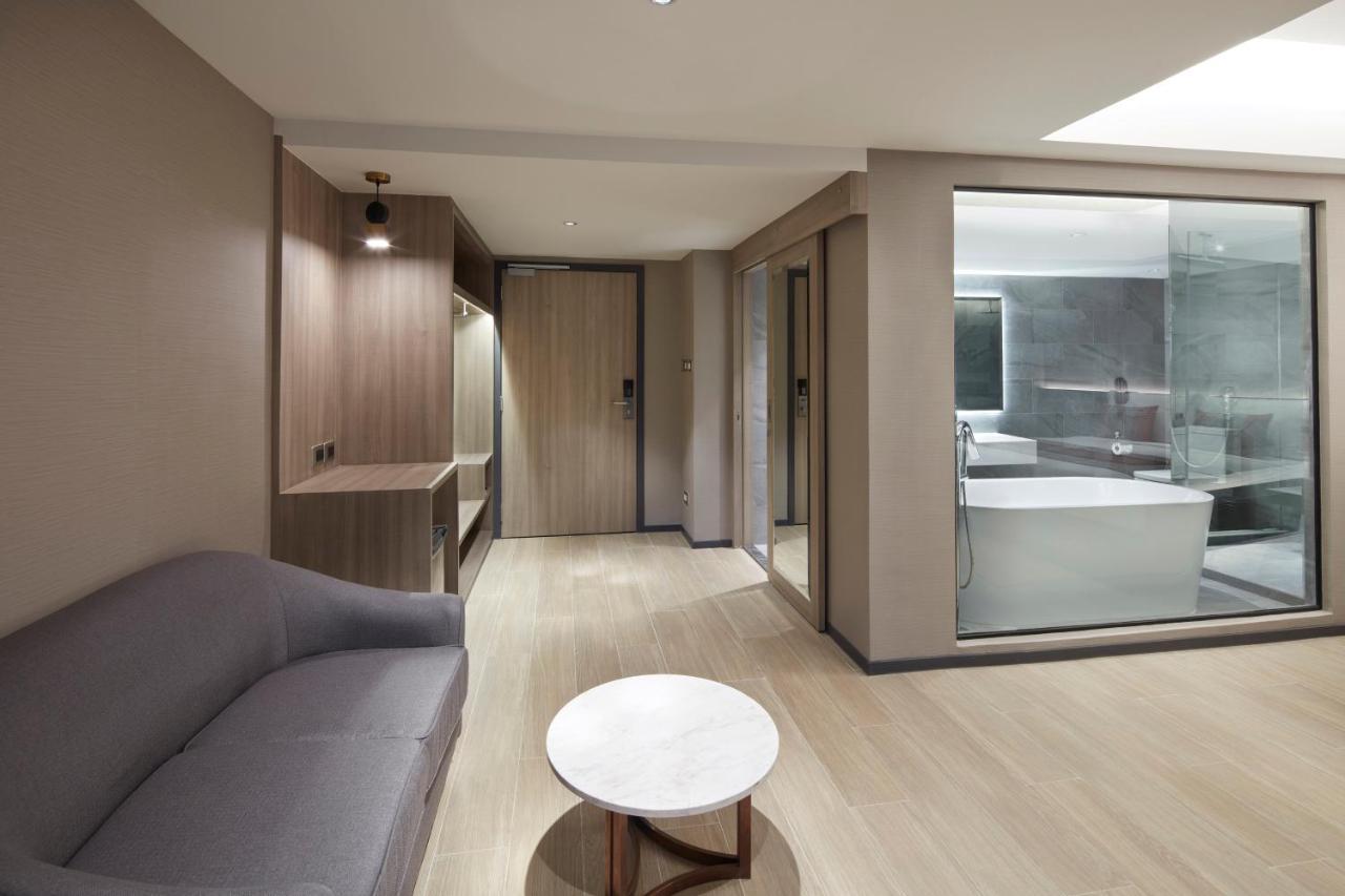 Grace At Five By Grace Hotel Bangkok Exterior photo